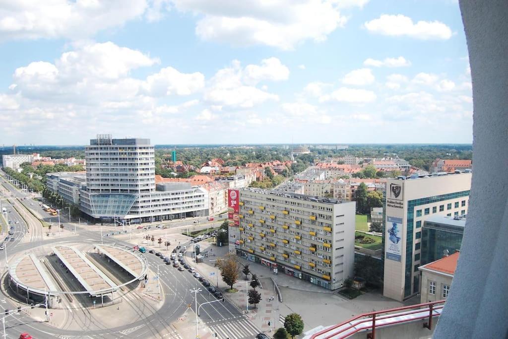 100M2 Penthouse On Top Of The City 1000Mb/S, Airc. Wroclaw Exterior photo